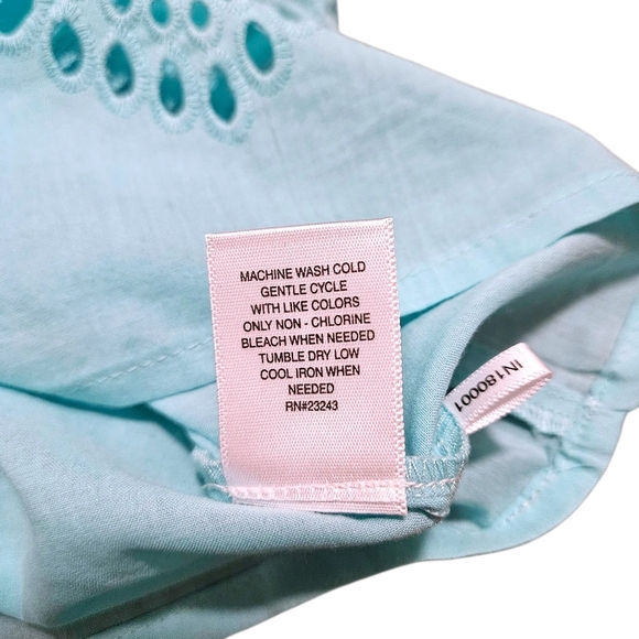 NWT New York & Company Eyelet Puff Sleeve Blouse M Aqua Blue Back Button Up - Picture 8 of 12